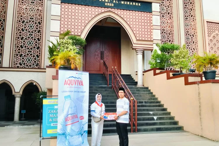 AQUVIVA Berbagi Kesegaran Ramadan: 450.000 Botol Air Mineral untuk Berbuka Puasa di Seluruh Indonesia